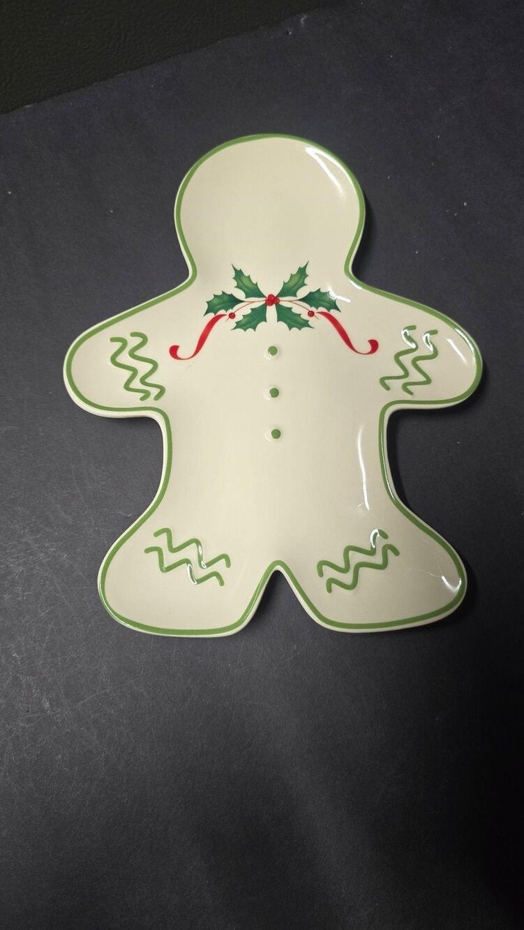 Lenox Holiday Gingerbread Man Snack Plate Holly Ceramic Christmas Decor Platter